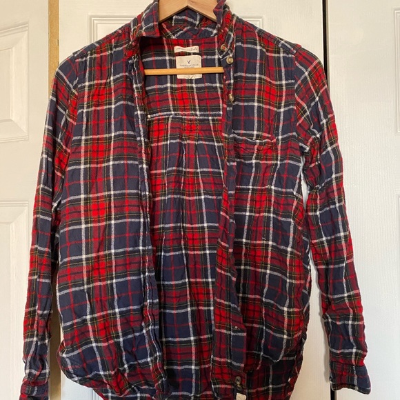 American Eagle Plaid Button Up Shirt - Picture 2 of 3